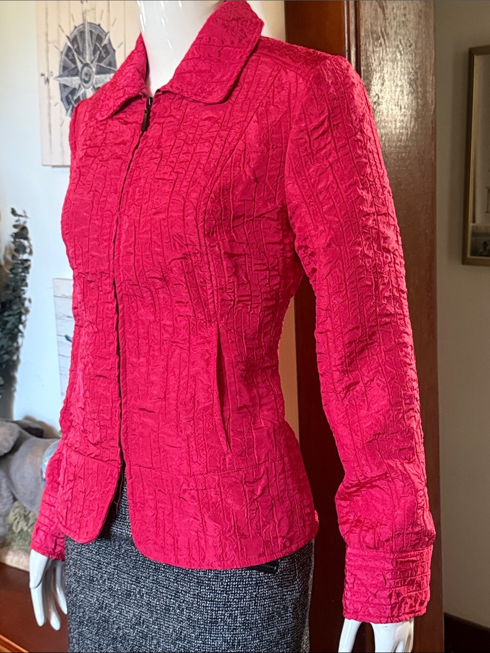Tabi size XS like new Women's Textured Pink Zip-Front Jacket